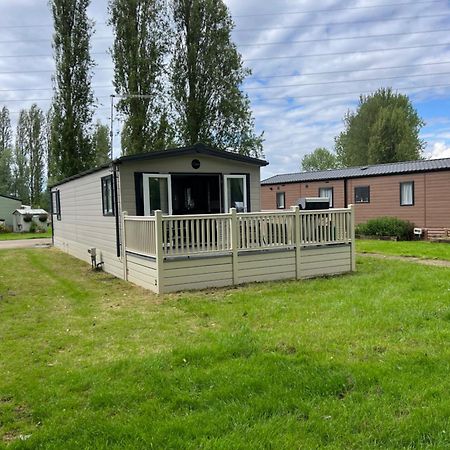 Family Fun Getaway Holiday Home Northampton Esterno foto